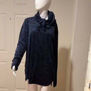 Chic Midnight Blue Women's Turtleneck Sweater